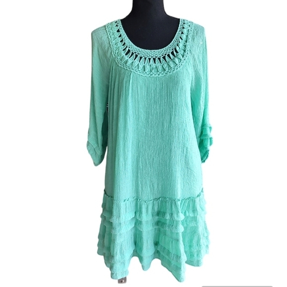 Entro Mint Green Knee Length Dress With Crochet Trim On Neck - Picture 2 of 3